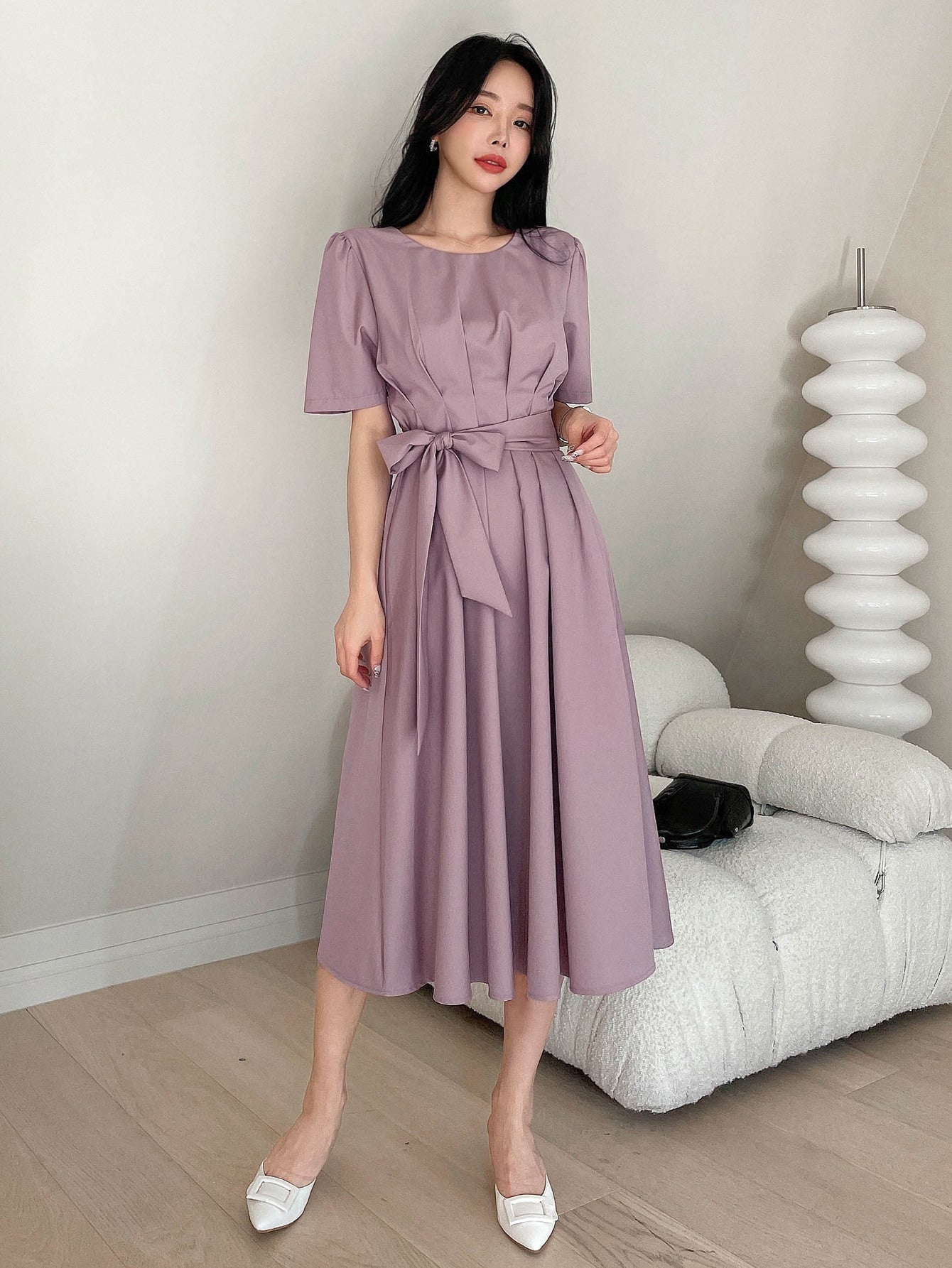 Puff-sleeve belted dress